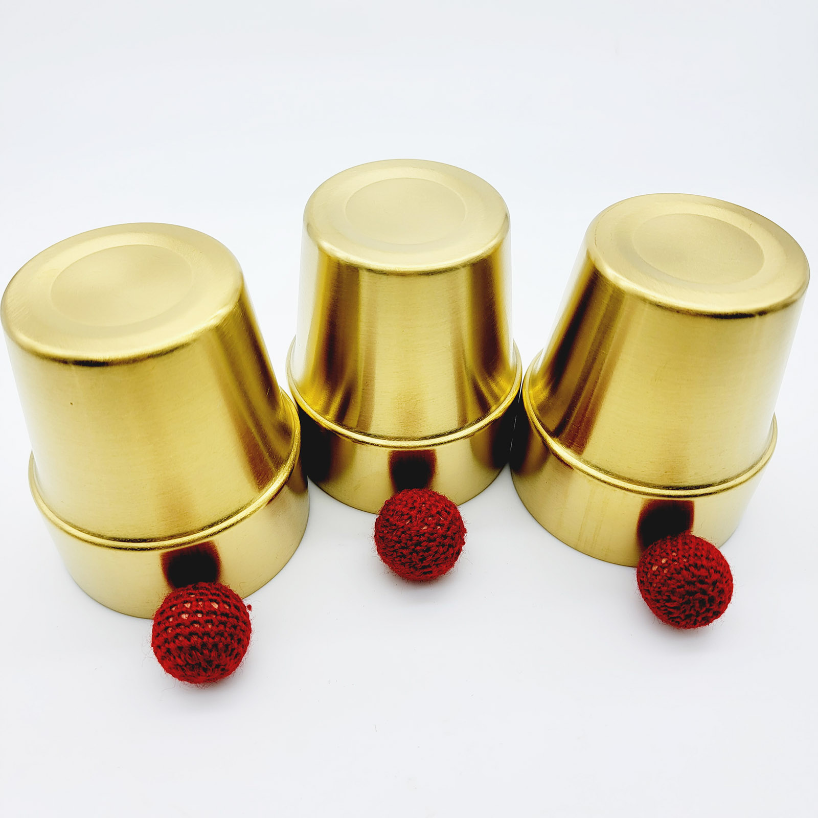 G1347-1 Волшебные Шары и Чаши из нержавеющей стали Золотые (Stainless Steel Magic Cups and Balls) — изображение 1